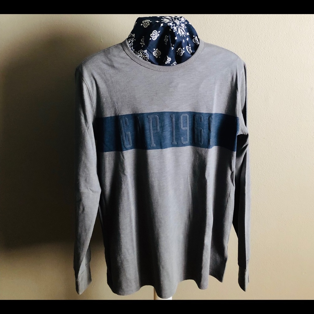 GAP TEE SHIRT